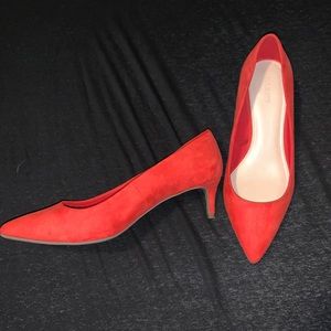 Red/orange pointed toe kitten heel